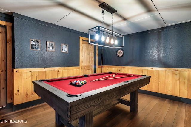 3330 Robeson Rd, Sevierville, TN 37862 - rec room featuring wood walls, wood-type flooring, a textured wall, wainscoting, and pool table