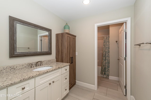 3132 Bakertown Station Way, Knoxville, TN 37931 - bathroom with vanity and shower / tub combo
