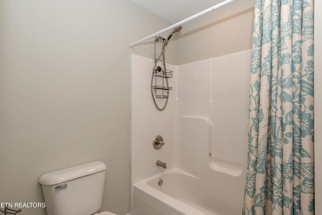 3132 Bakertown Station Way, Knoxville, TN 37931 - full bathroom featuring toilet and shower / tub combo with curtain