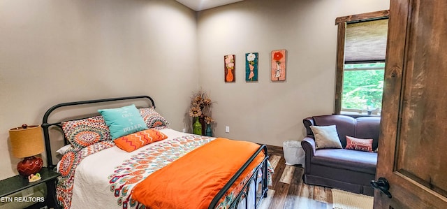 635 Norris Shores Dr, Sharps Chapel, TN 37866 - bedroom with wood finished floors