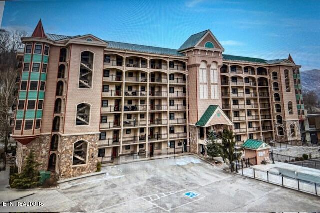 210 Roaring Fork Rd Ste 204, Gatlinburg, TN 37738 - view of building exterior