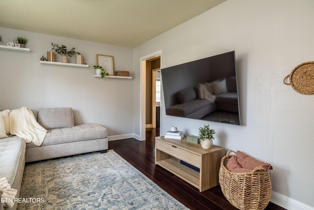 409 Melrose St, Maryville, TN 37803 - living room with wood finished floors and baseboards