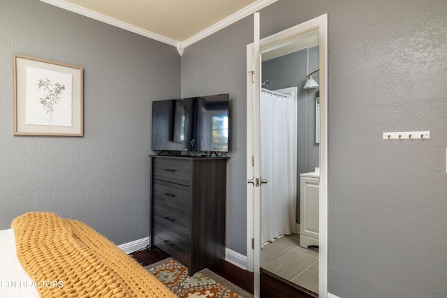 409 Melrose St, Maryville, TN 37803 - bedroom featuring crown molding and dark wood finished floors