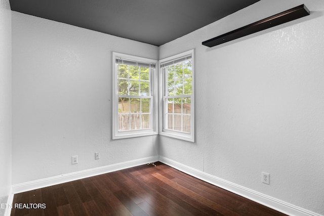 409 Melrose St, Maryville, TN 37803 - unfurnished room featuring dark wood-style floors and baseboards