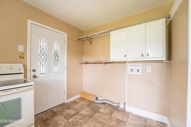 714 E Emerald Ave, Knoxville, TN 37917 - laundry room with washer hookup and baseboards