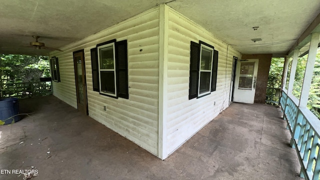 647 S Sudenny Ln, Lafollette, TN 37766 - view of patio / terrace featuring ceiling fan and covered porch
