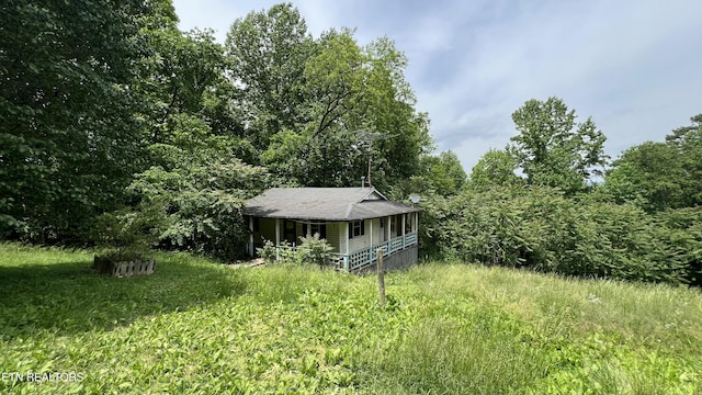 647 S Sudenny Ln, Lafollette, TN 37766 - view of yard