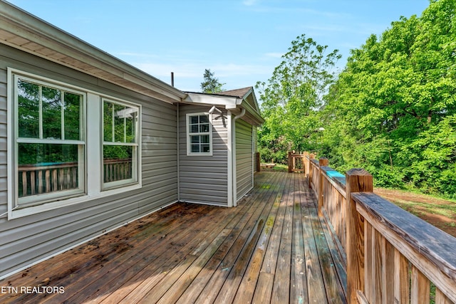 722 Southern Pkwy, Athens, TN 37303 - view of wooden deck