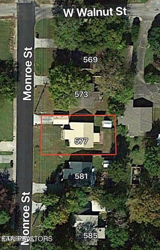 577 Monroe St, Madisonville, TN 37354 - photo 11