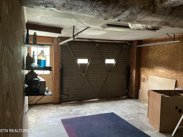 166 Stratford Rd, Harrogate, TN 37752 - view of garage