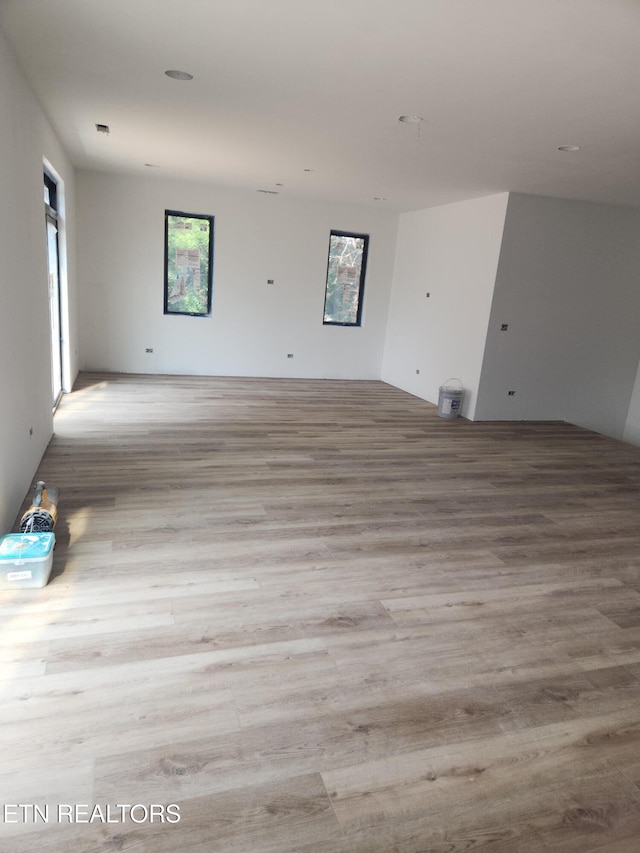 707 Powell Valley Shores Cir, Speedwell, TN 37870 - unfurnished room with wood finished floors