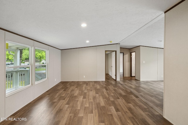 4001 Lilac Ave, Knoxville, TN 37914 - unfurnished living room with wood finished floors and recessed lighting