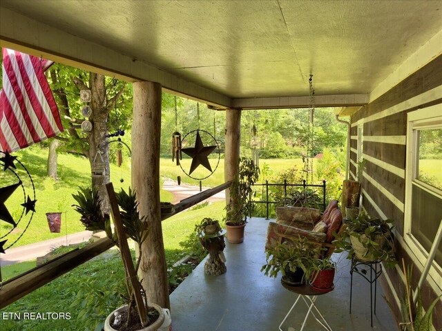 180 Stevenson Branch Rd, Middlesboro, KY 40965 - view of sunroom