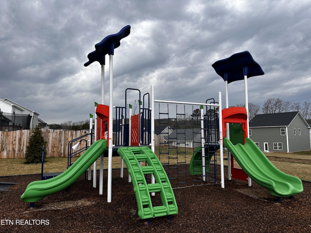 8043 Tree Line Ln, Corryton, TN 37721 - view of community play area