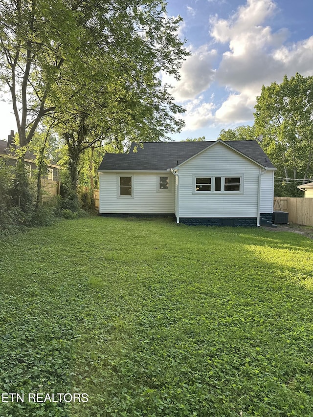 3824 Catalpa Ave, Knoxville, TN 37914 - rear view of property with central AC unit