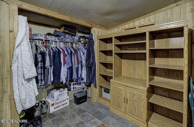 12863 Summer City Rd, Spring City, TN 37381 - spacious closet featuring dark stone finish flooring
