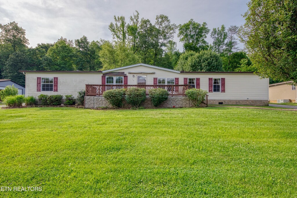 310 Abbott Rd, Lenoir City, TN 37771 - photo 1