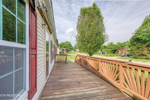 310 Abbott Rd, Lenoir City, TN 37771 - view of deck