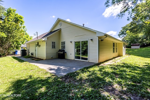 348 Willie D Dr, Jefferson City, TN 37760 - back of house featuring a patio area and a yard