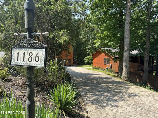 1186 Deerfield Way, Lafollette, TN 37766 - exterior view of decorative driveway