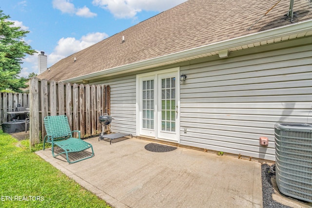 1051 Nod St, Knoxville, TN 37932 - view of patio / terrace featuring central AC unit and fence