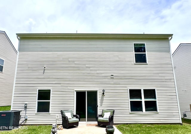 1013 Curly Top Ln, Knoxville, TN 37932 - rear view of house with a patio and cooling unit