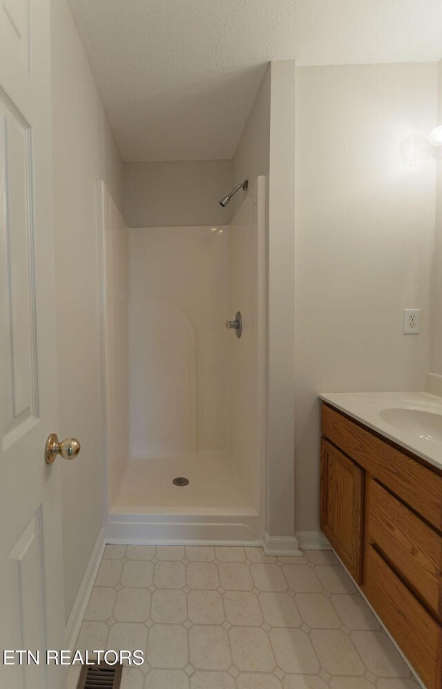 132 Executive Meadows Dr, Lenoir City, TN 37771 - photo 17