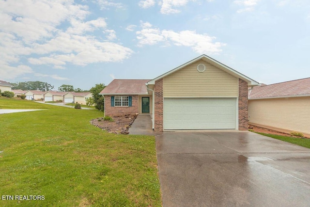 132 Executive Meadows Dr, Lenoir City, TN 37771 - photo 1