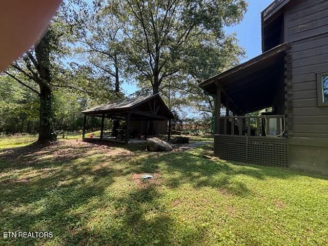 208 Charles Eaves Ln, Benton, TN 37307 - view of grassy yard