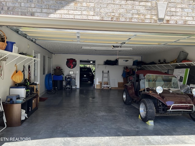 1018 Southwind Cir, Dandridge, TN 37725 - view of garage