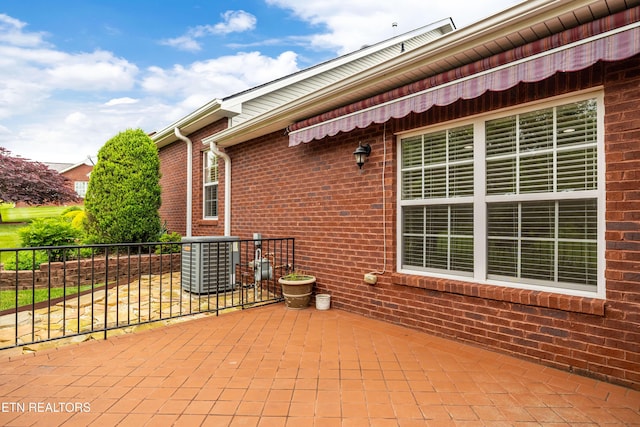 7235 Alysha Vineyard Way, Knoxville, TN 37931 - view of patio with central AC unit