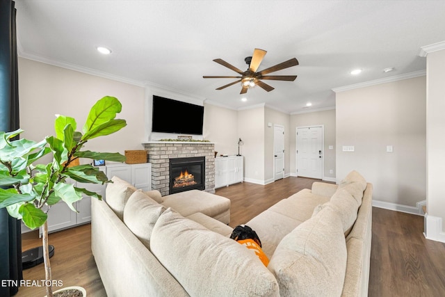 2516 Lemon Berry St, Knoxville, TN 37932 - living room featuring a ceiling fan, recessed lighting, dark wood-style floors, a fireplace, and baseboards