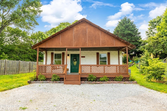 6944 Berry Ln, Knoxville, TN 37914 - view of front facade with a porch