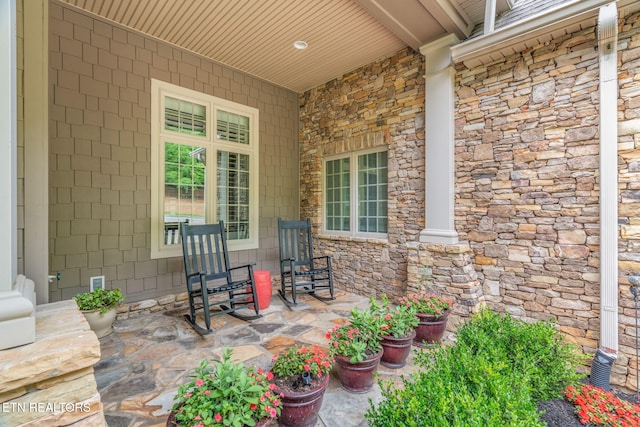 111 Winchester Cir, Oak Ridge, TN 37830 - view of covered porch