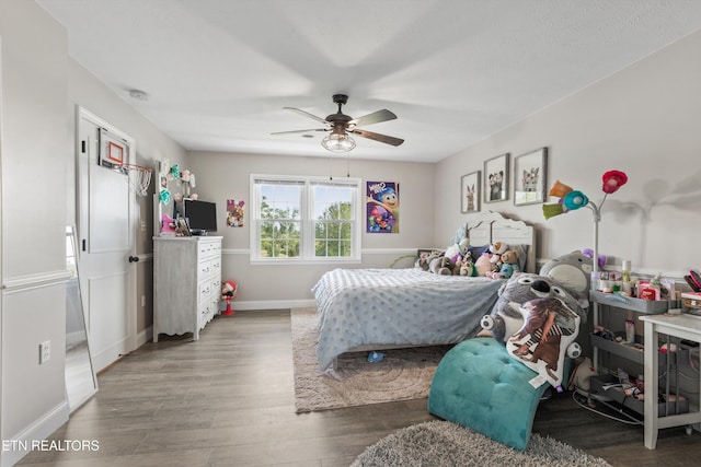 448 Trinity Rd, Morristown, TN 37814 - bedroom with baseboards, wood finished floors, and ceiling fan