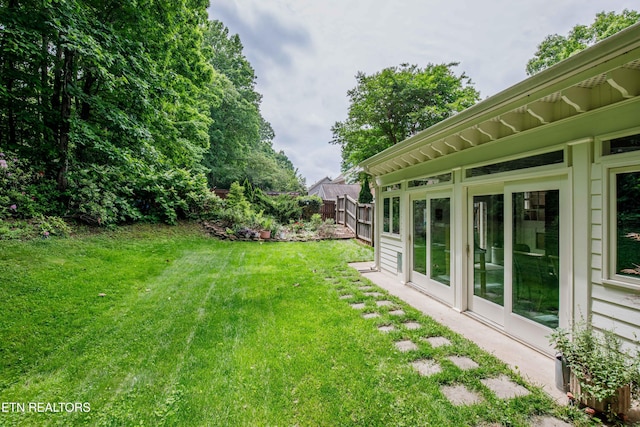 129 Whippoorwill Dr, Oak Ridge, TN 37830 - view of green lawn
