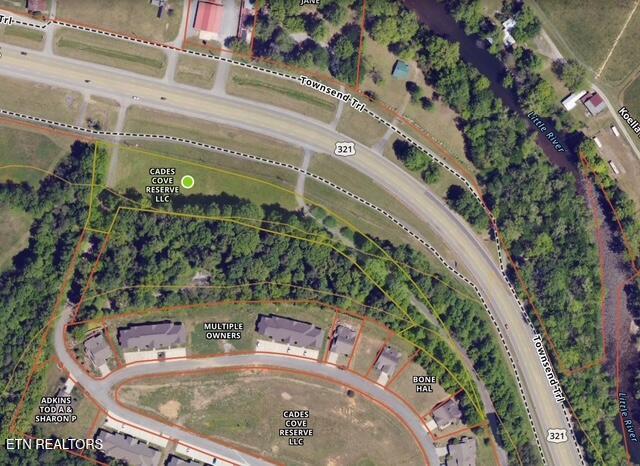 E Lamar Alexander Pkwy, Townsend, TN 37882