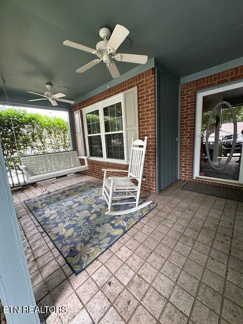 5230 Brig Ln, Knoxville, TN 37914 - view of patio with a ceiling fan