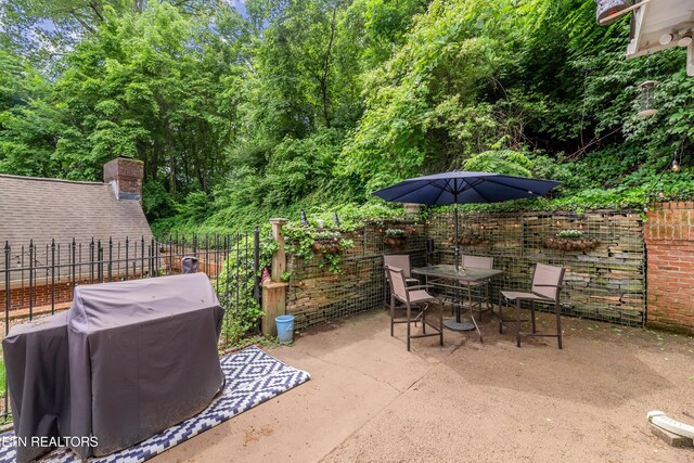 1403 Kenton Way, Knoxville, TN 37922 - view of patio featuring outdoor dining area and area for grilling