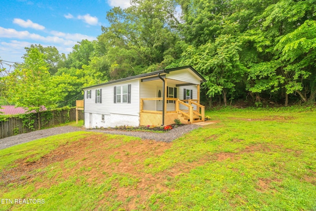 600 N Trinity Ave, Rockwood, TN 37854 - view of front facade featuring covered porch