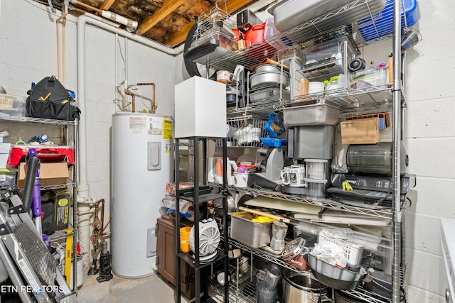 8707 Olde Colony Trl Unit 17, Knoxville, TN 37923 - utilities with water heater