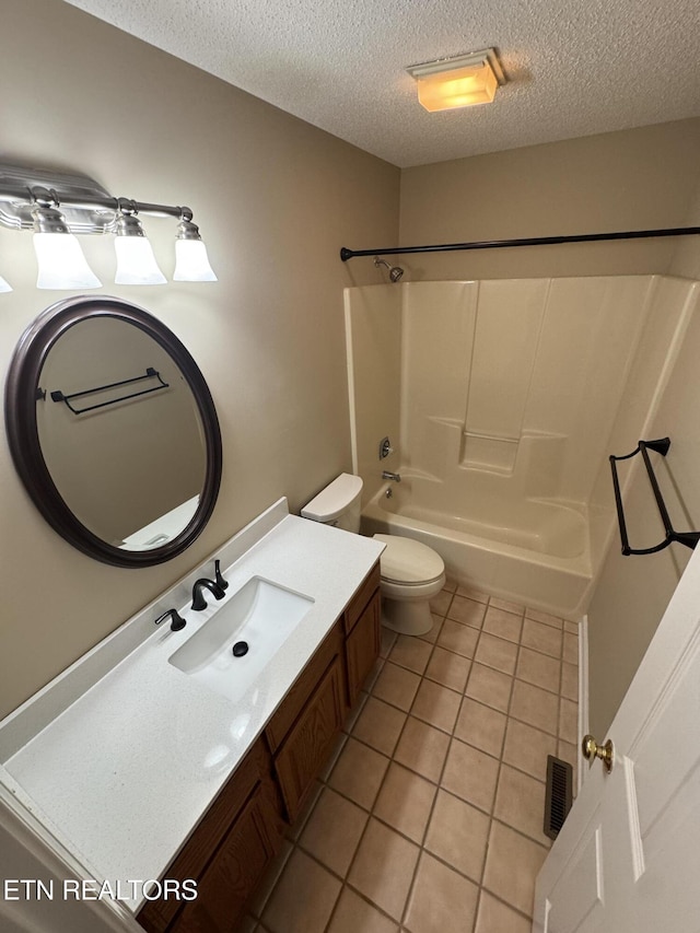 118 Toqua Club Way, Loudon, TN 37774 - full bath featuring a textured ceiling, tile patterned floors, toilet, shower / bathtub combination, and vanity