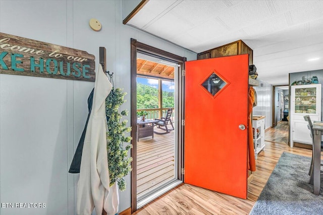 645 Blue Springs Rd, Speedwell, TN 37870 - foyer with wood finished floors