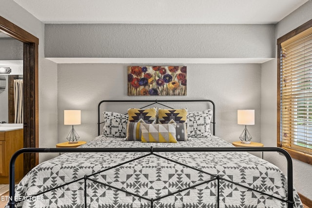 2046 Slippery Rock Cir, Sevierville, TN 37862 - bedroom featuring a textured wall