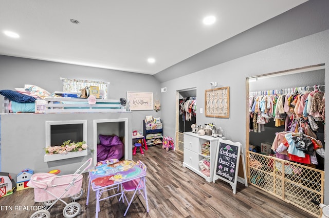 1947 Oneil Rd, Newport, TN 37821 - bedroom with wood finished floors, recessed lighting, vaulted ceiling, and baseboards