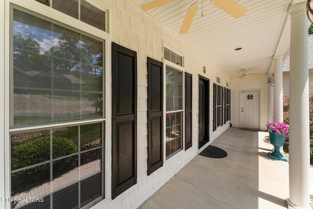 105 Gogeyi Trl, Vonore, TN 37885 - covered porch featuring a ceiling fan