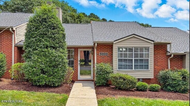 5033 Griffins Gate Ln, Knoxville, TN 37912 - photo 2