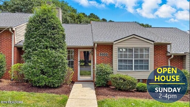 5033 Griffins Gate Ln, Knoxville, TN 37912 - photo 1