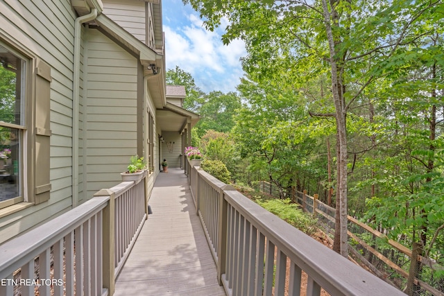670 Hawk View Dr, Townsend, TN 37882 - view of wooden deck