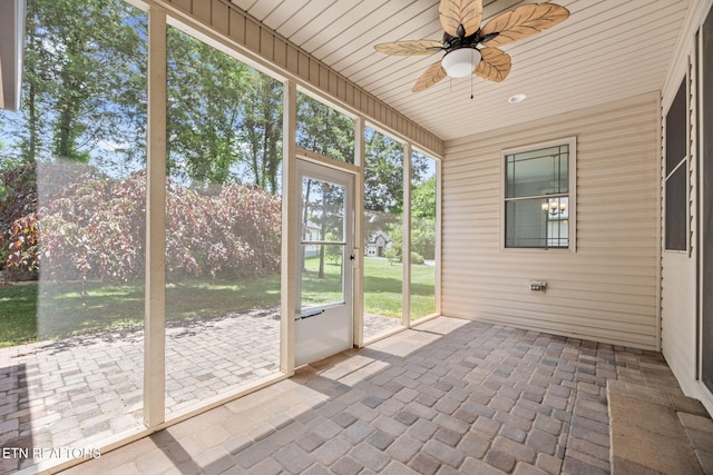 115 Tsuhdatsi Way, Loudon, TN 37774 - unfurnished sunroom with a ceiling fan